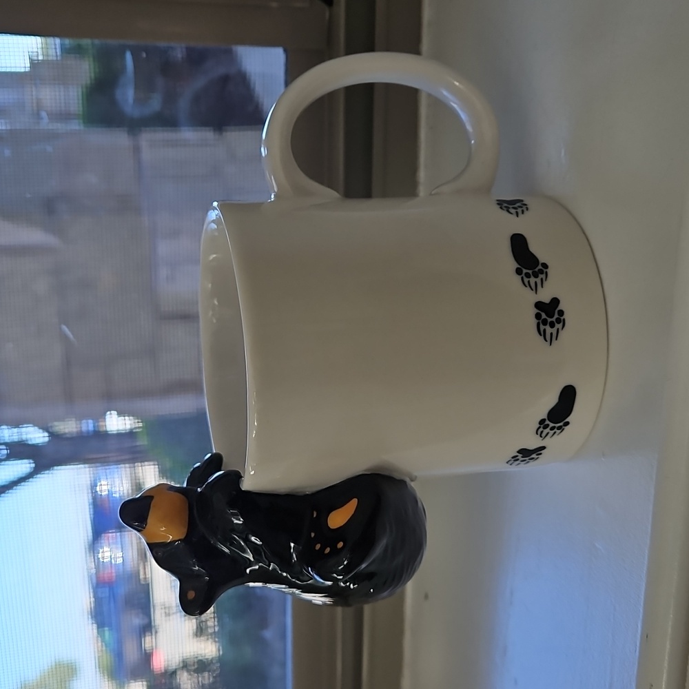 Bear Foots Mug NWOT